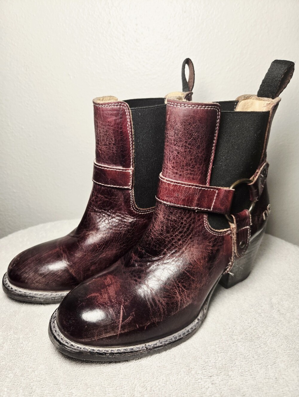 Bed Stu Cobbler Series Womens 6 Distressed 2" Heeled Boots Chelsea Cherry Bootie - Picture 2 of 10